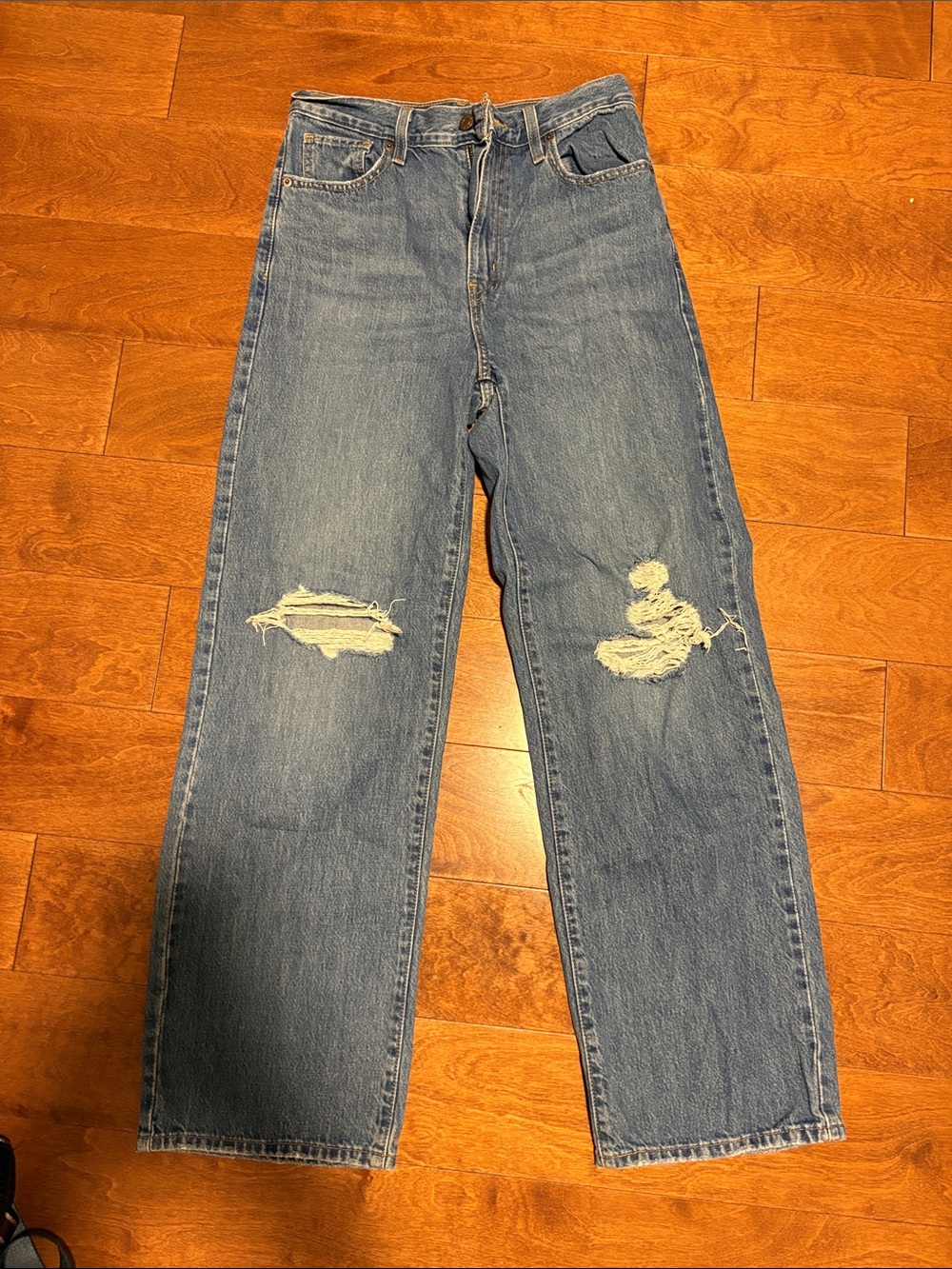 LEVIS JEANS